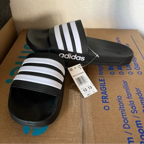 NWT Men\'s Size 12 ADIDAS slides adidas Adilette Aqua Slides Sandals Black Gold Men main image 4